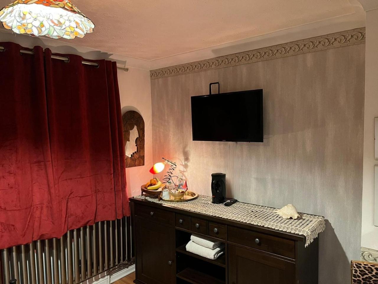 Lovely Double Bedroom In Rotherhithe London Exterior photo